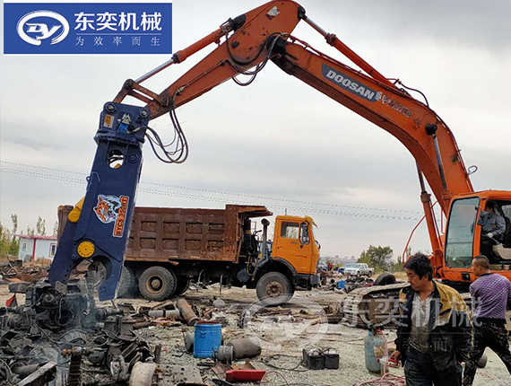 挖掘机鹰嘴剪的安